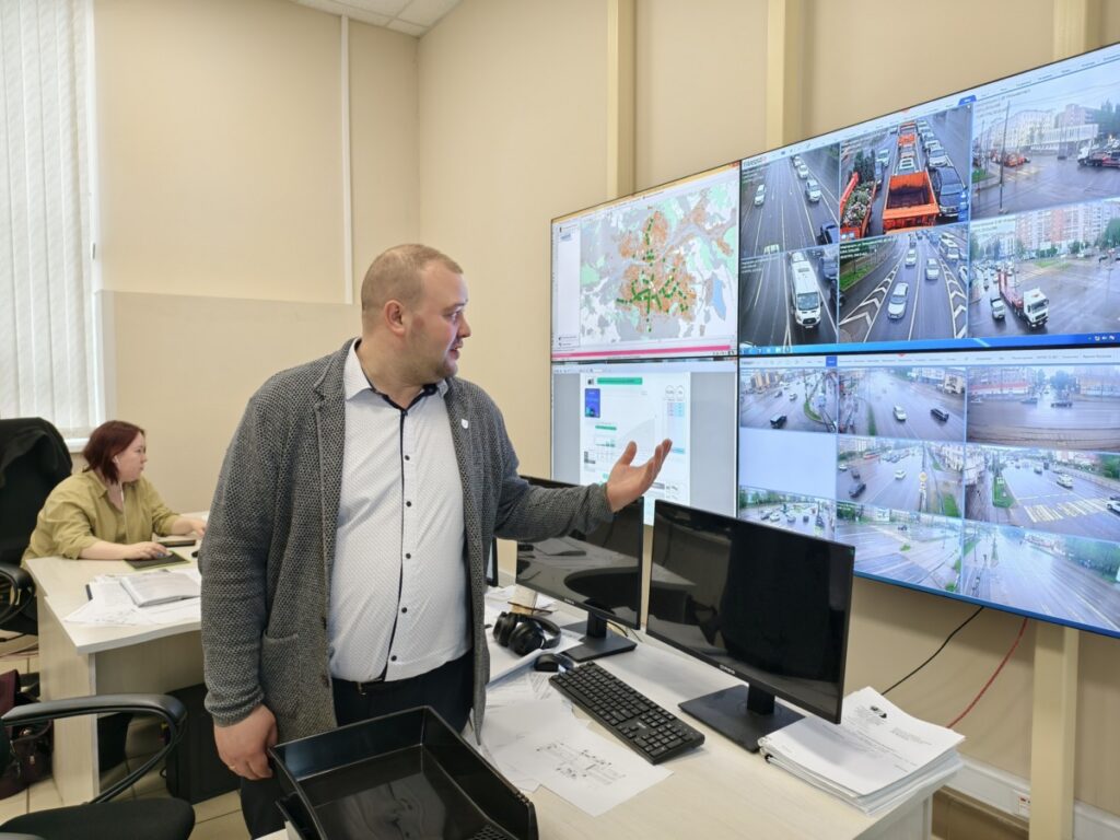 Директор ЦОДД Андрей Гильденков рассказал о новых системах видеофиксации на дорогах Смоленска