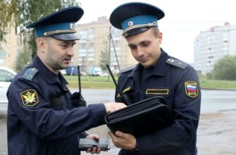 Судебные приставы