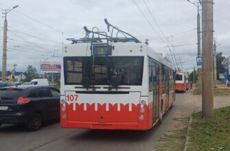 троллейбусов