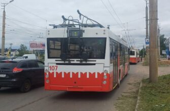 троллейбусов