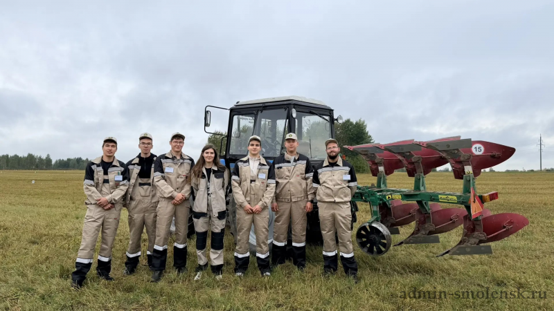 пахарь