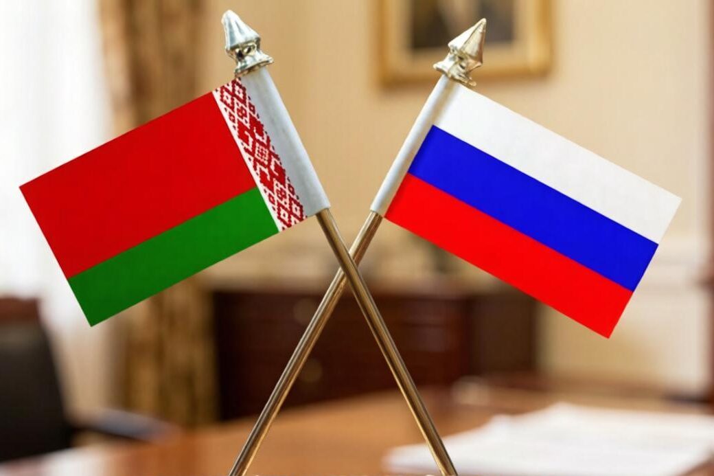 Юрий Селиверстов, флаги, флаг России, флаг Беларуси, Союзное Государство